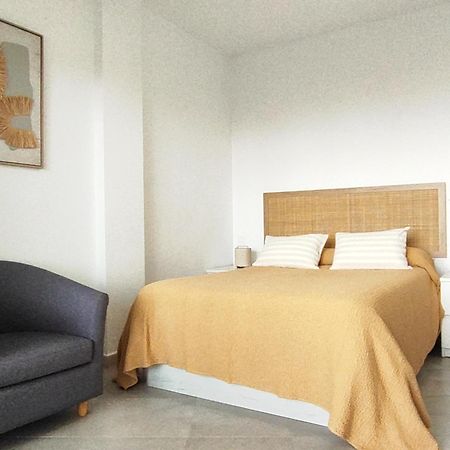 Alessandra 2 Sea View Apartment فوينخيرولا المظهر الخارجي الصورة