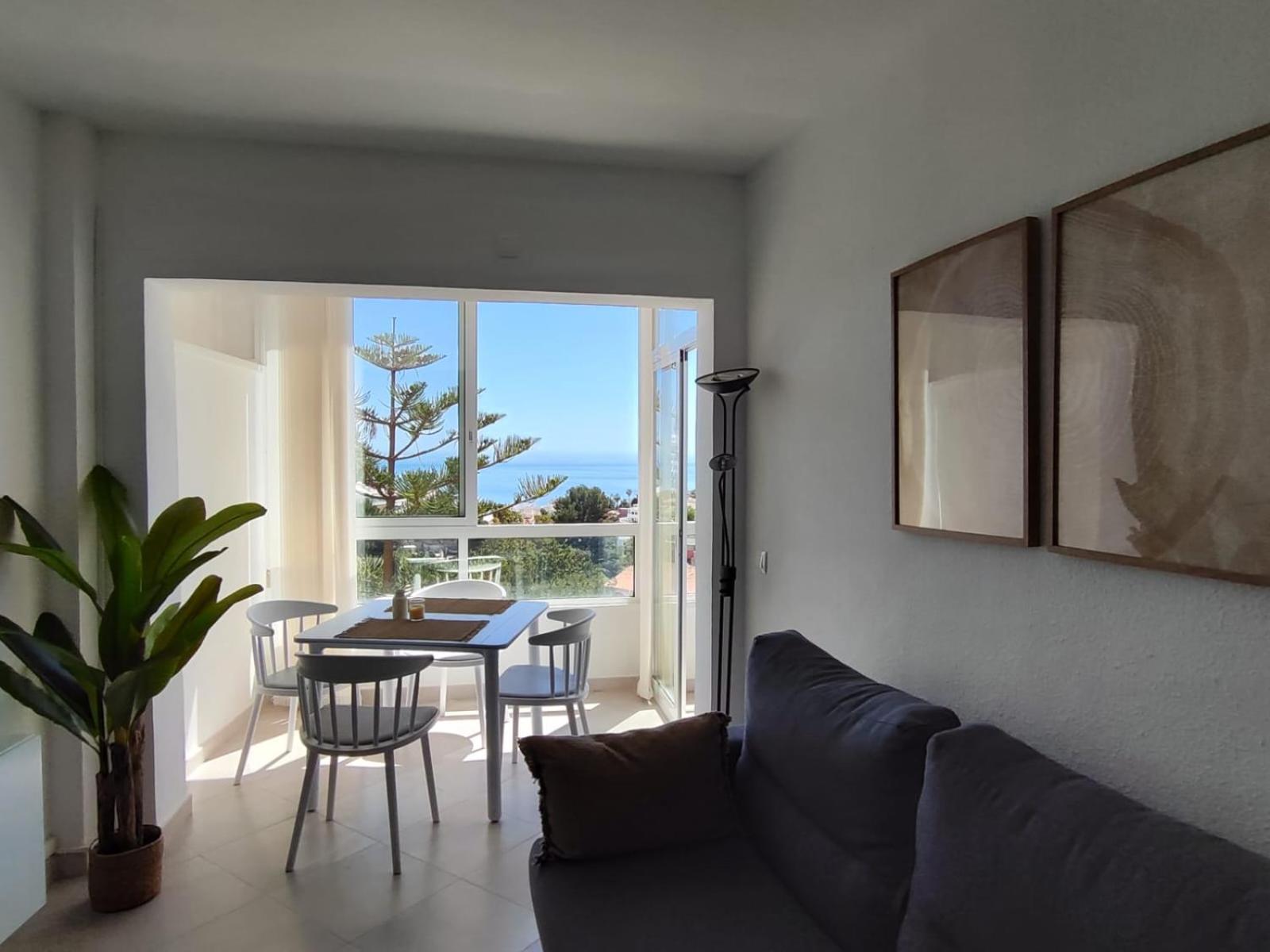 Alessandra 2 Sea View Apartment فوينخيرولا المظهر الخارجي الصورة
