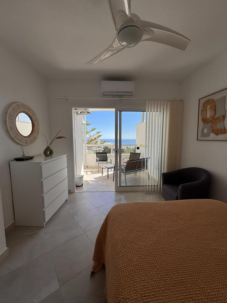 Alessandra 2 Sea View Apartment فوينخيرولا المظهر الخارجي الصورة