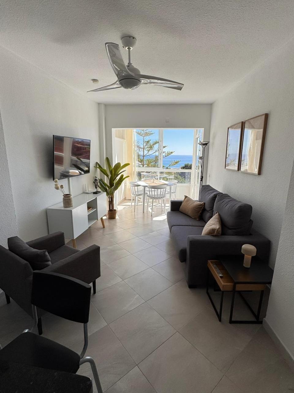 Alessandra 2 Sea View Apartment فوينخيرولا المظهر الخارجي الصورة