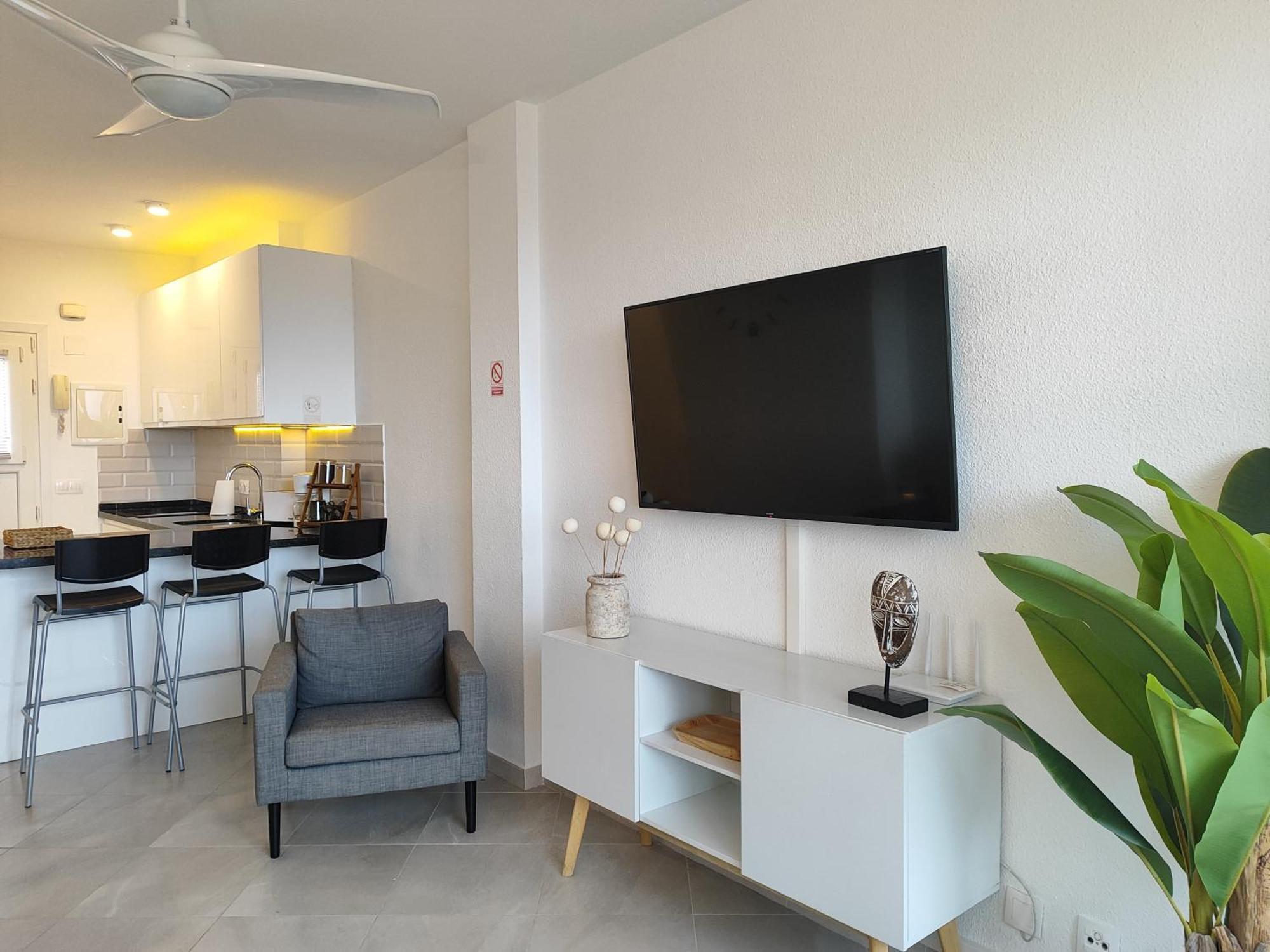 Alessandra 2 Sea View Apartment فوينخيرولا المظهر الخارجي الصورة