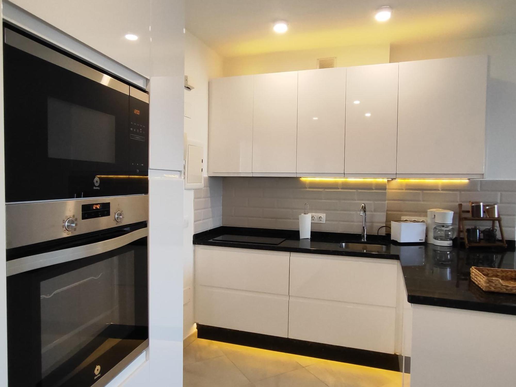 Alessandra 2 Sea View Apartment فوينخيرولا المظهر الخارجي الصورة
