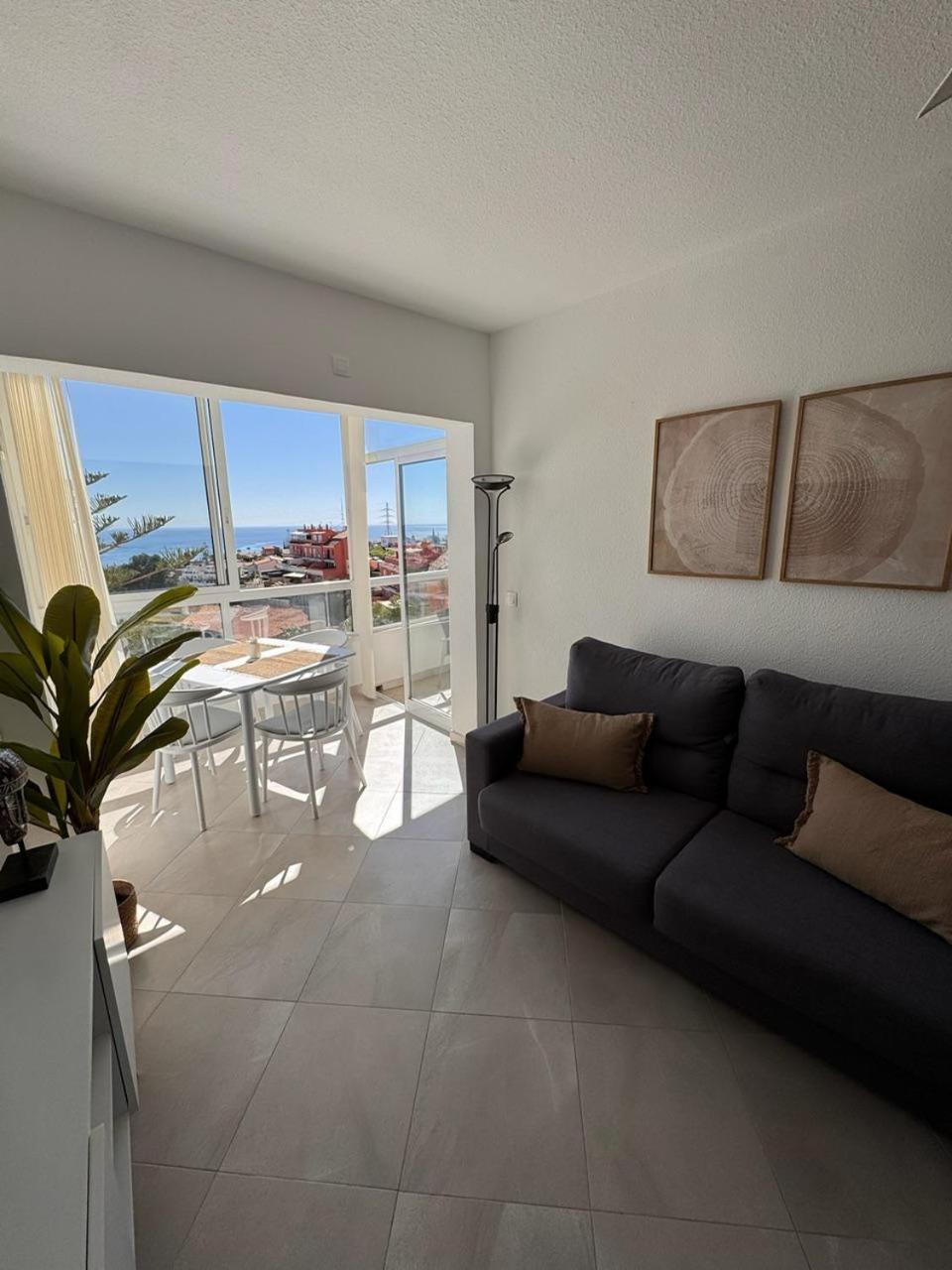 Alessandra 2 Sea View Apartment فوينخيرولا المظهر الخارجي الصورة